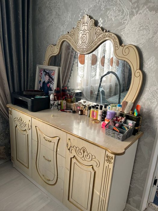 Спальный мебель.