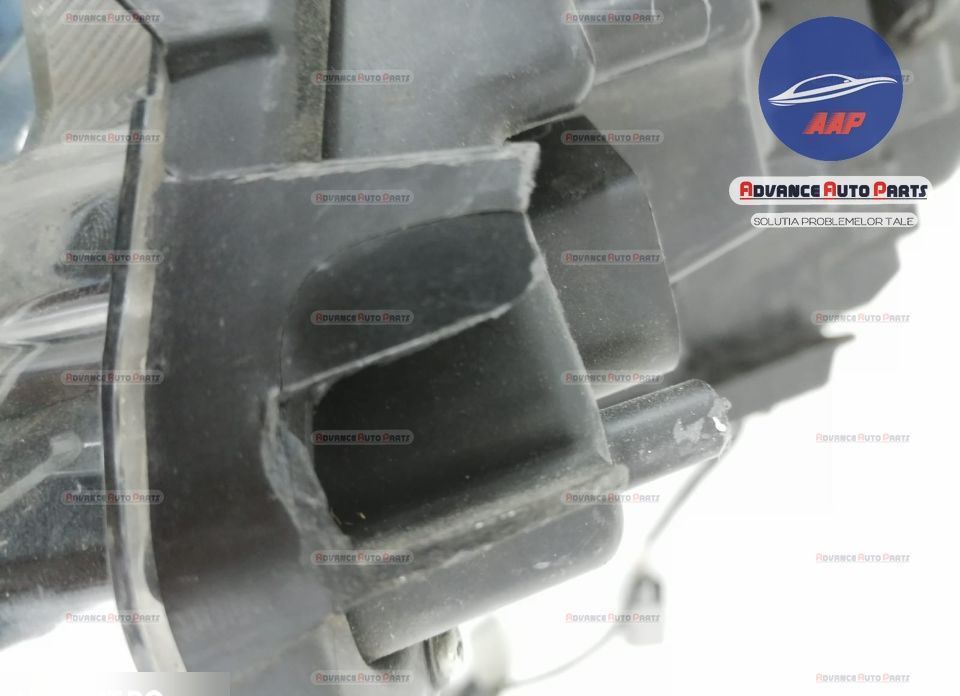 Far dreapta original cu Halogen si LED Toyota Avensis 3 T27 [2th facel