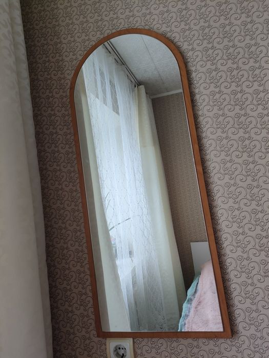 Комод (и зеркало))