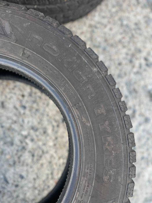4x 215 65 15c Nokian Snowproof