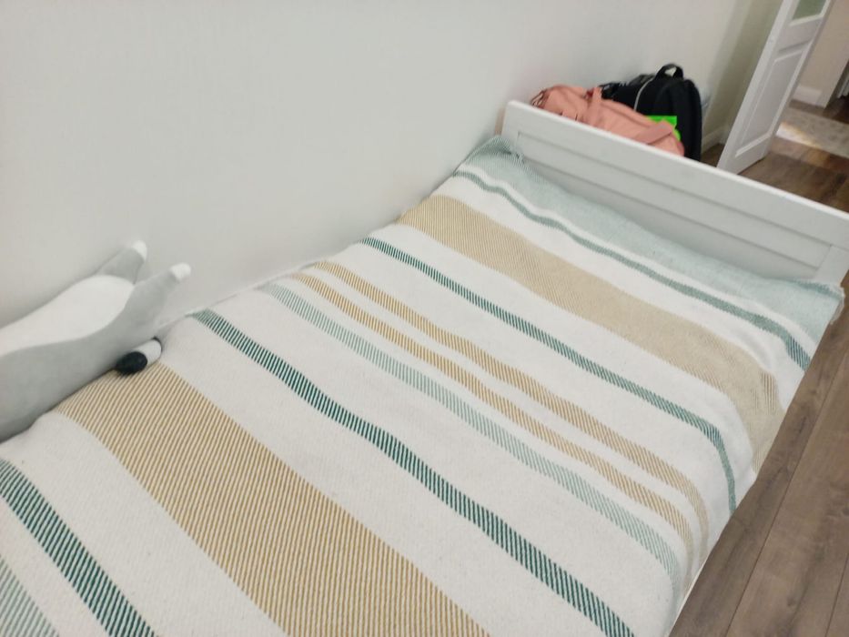 Продам  кровать ikea с матрасом