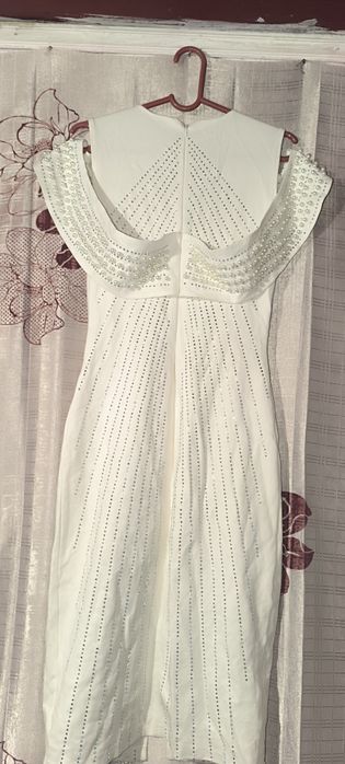Платье вечернее белое