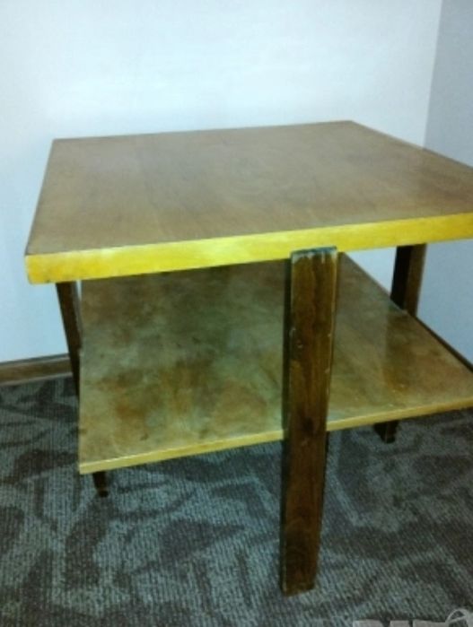 Антикварни масички.