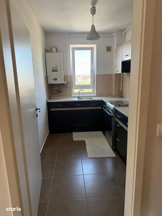 Inchiriez apartament