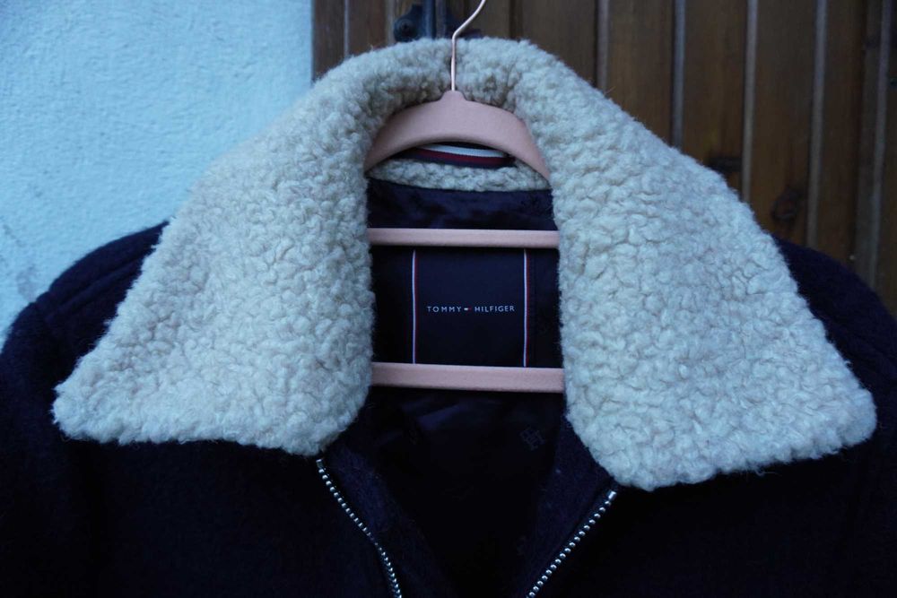 Geaca Lana 65% Tommy Hilfiger Ocazie