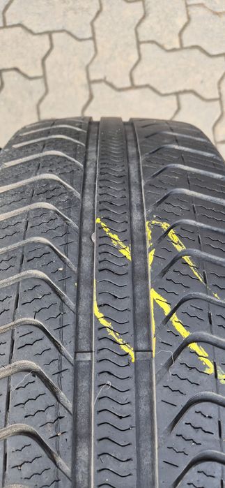 Cauciucuri iarnă 225.50 18