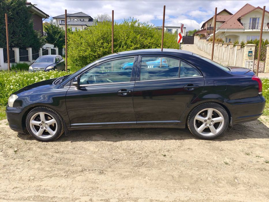 Toyota Avensis 2.2 D-4D Luxury