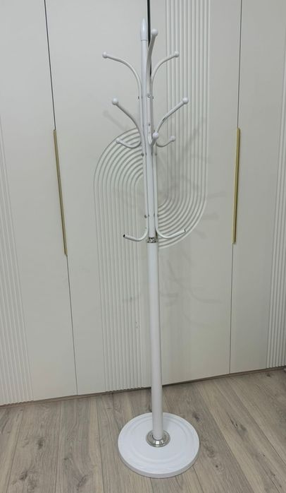 Новая вешалка продам