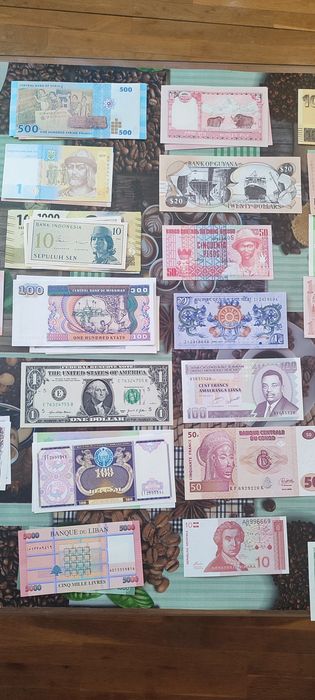 Банкноти 100 броя