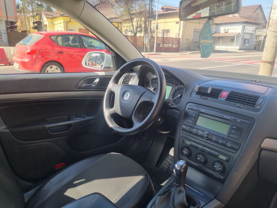 Skoda octavia 1.6 gpl