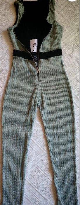 Salopeta Carolina D noua cu eticheta, marimea XS.