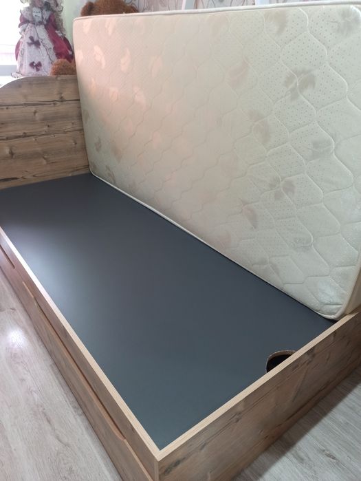 Продам детскую мебель б/у