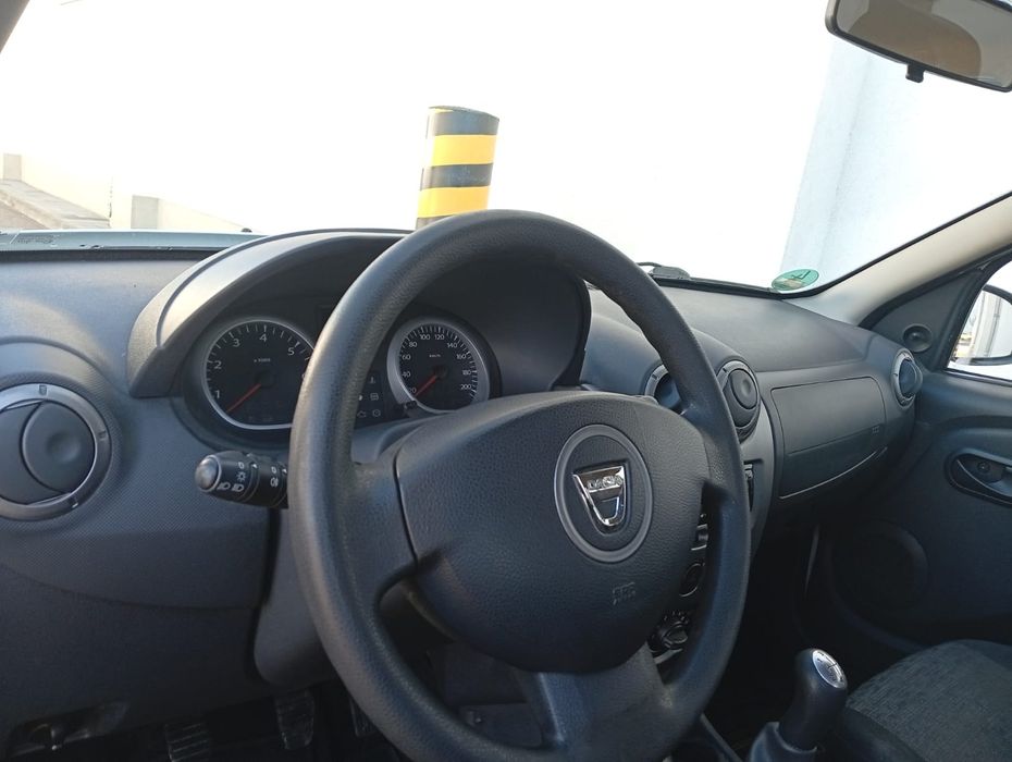 Vând Duster 1.6 benzina