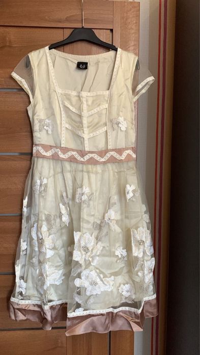 Платья вечернее