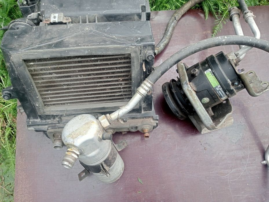 Компрессор,радиатор  кондиционера, печки в сборе