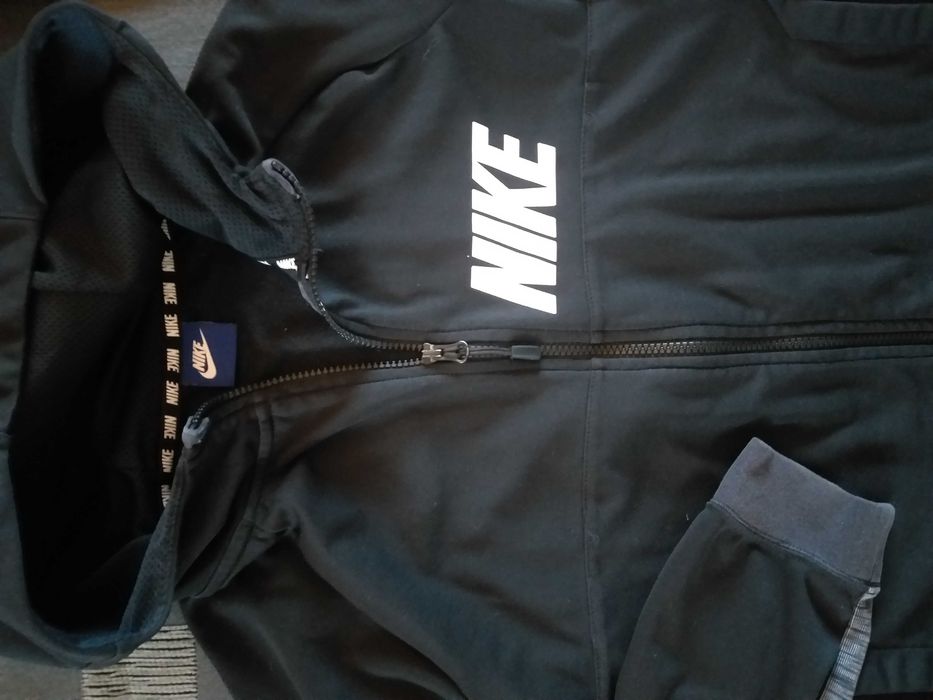 Nike - детско горнище 158см