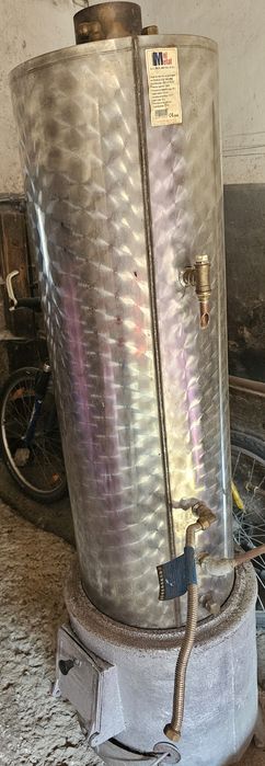 Vând cazan baie cu sobita