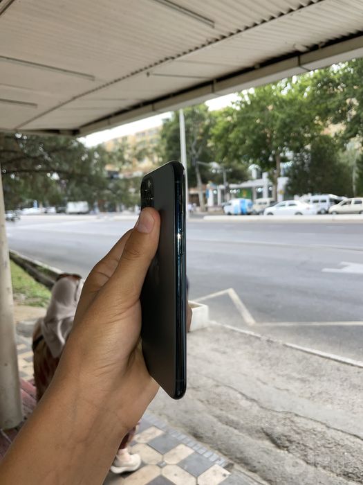 iPhone 11 pro 256gb 160$