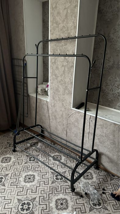 Напольная вешалка