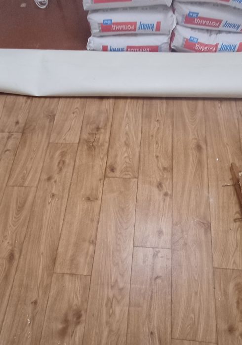 Продам линолеум 5×4