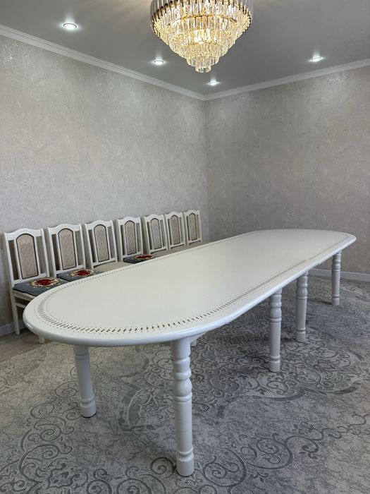 Продам стол и стулья (14шт)