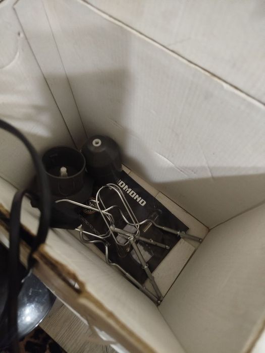 Продается блендер 4в1 Редмонд