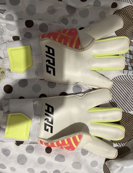 Вратарские перчатки ARG