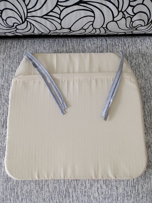 Сидушки на стулья