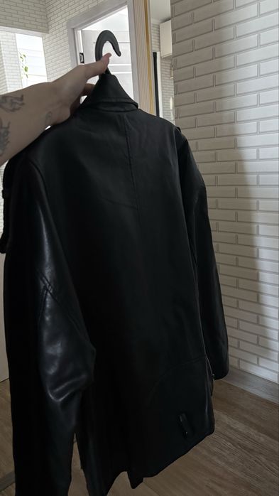 Кожаная куртка женская