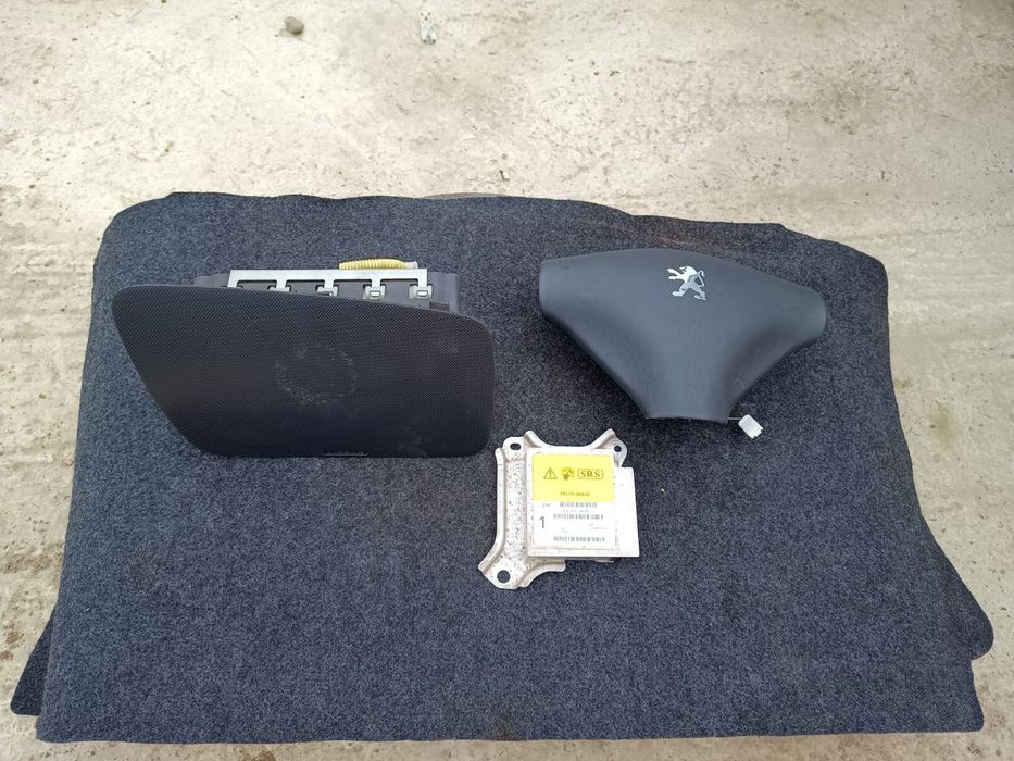 Peugeot 107 capota far