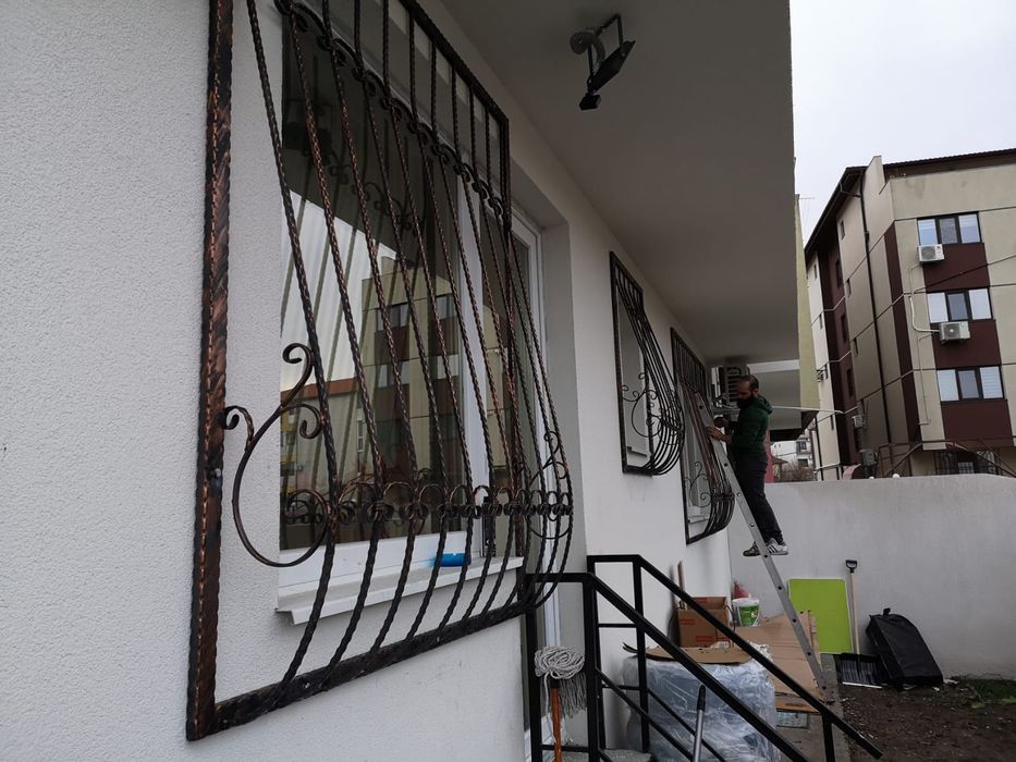 Fier forjat , porți auto ,balustrade fier