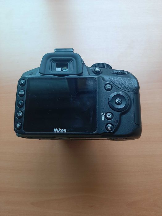 Nikon D3200  като нов