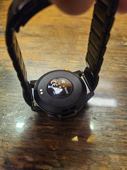 Матов черен мъжки часовник + ПОДАРЪК допълнителна каишка
Описание:
Мно