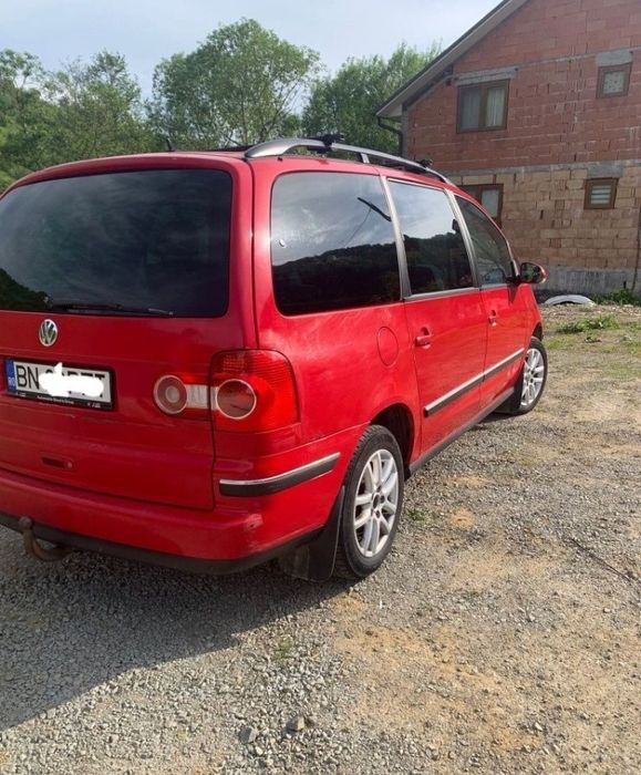 Vând Volkswagen Sharan