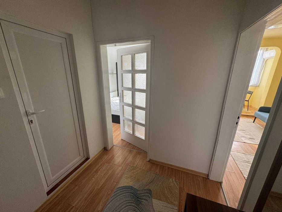 Наем: Двустаен на м-станция Западен Парк