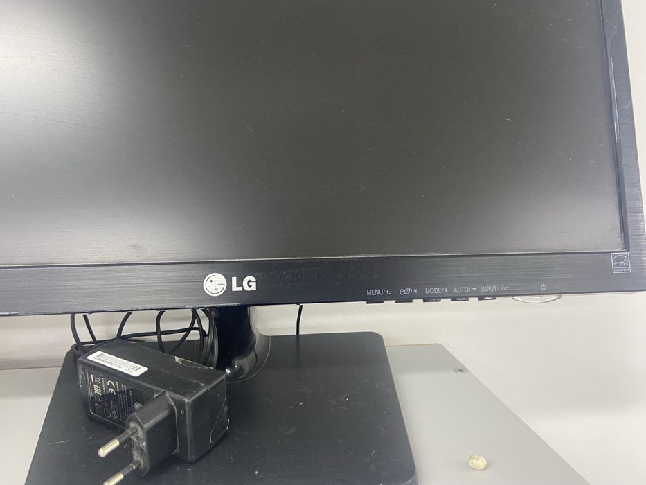 Монитор LG флетрон жаксы