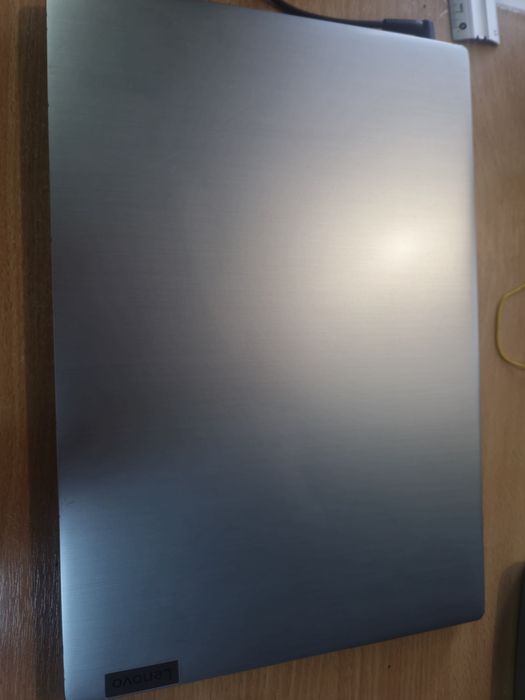 Laptop Lenovo IdeaPad 3 . 15,6 inch / 4gb Ram / 256gb SSD
