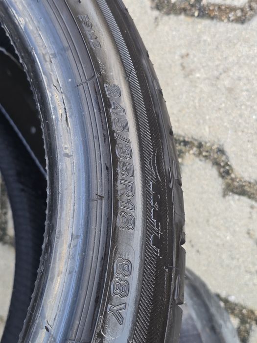 245 35 18 Bridgestone