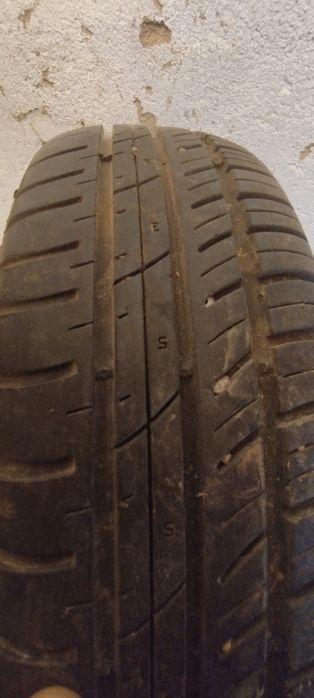 2 колеса в сборе, диски с резиной 14 радиус.