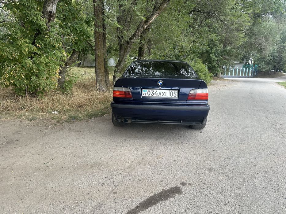 BMW e36 coupe 1993 года