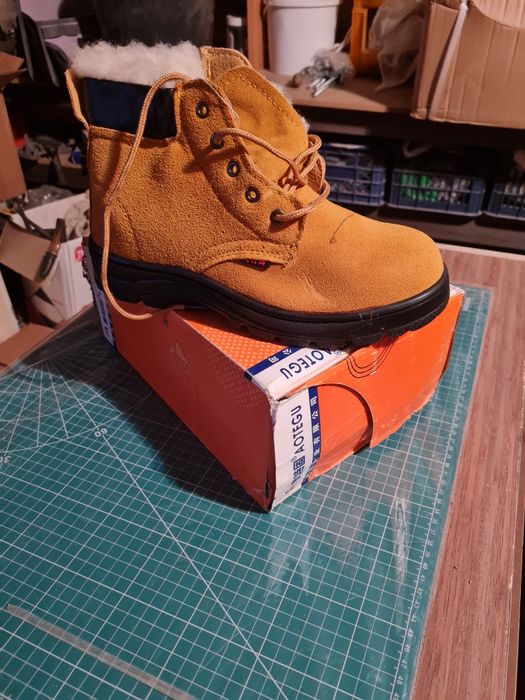 Рабочая  зимня обувь