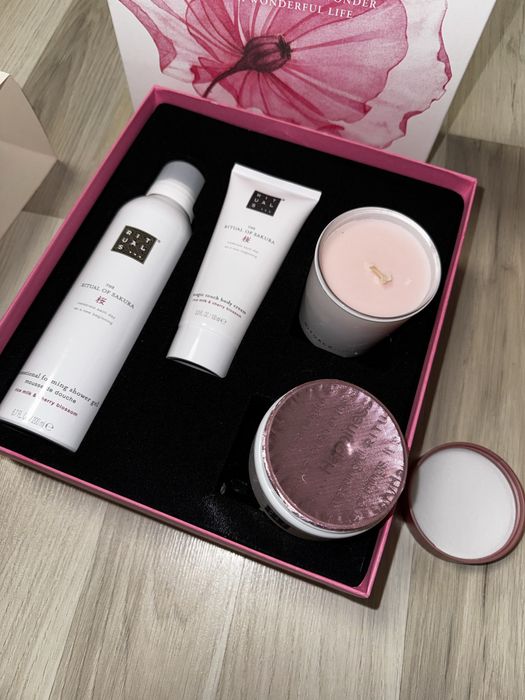 Set rituals of sakura nou