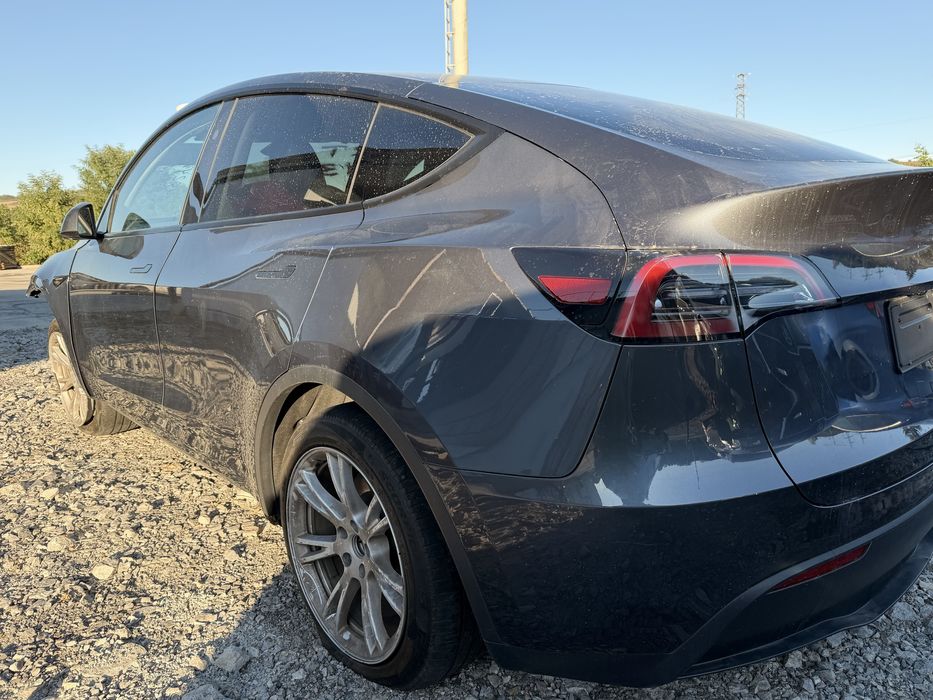 На части Тесла модел Y , tesla Y