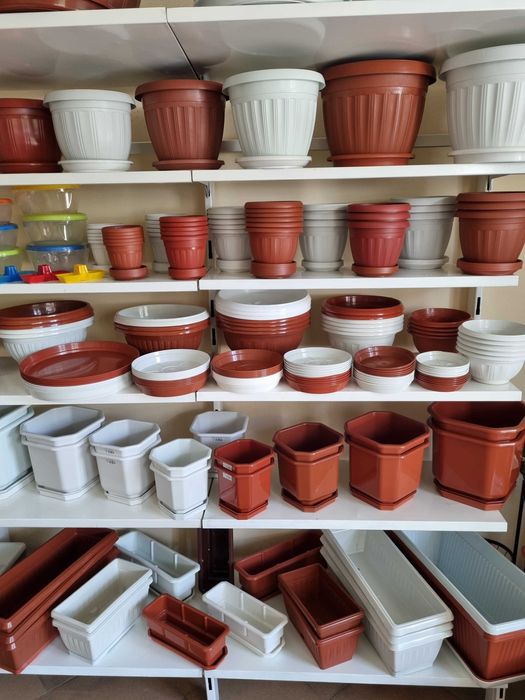 Различни размери пластмасови саксии за цветя с подложка! Кръгла саксия