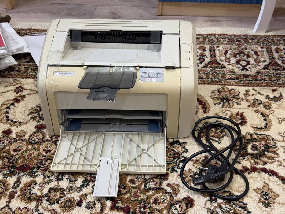 Принтер HP LaserJet 1018