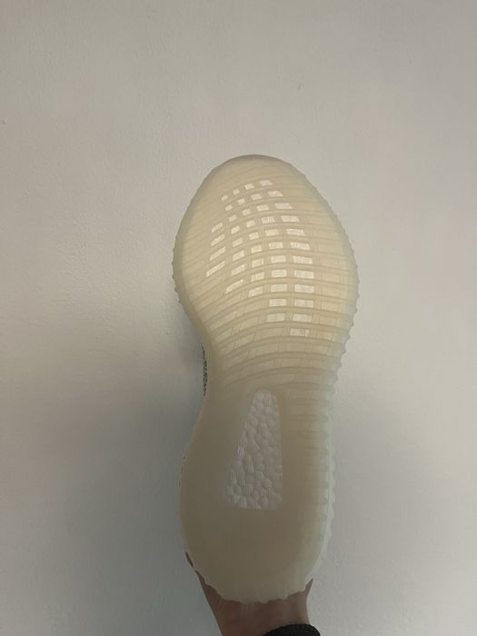 Yeezy Boost 350 Cloud White