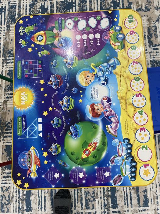 Детский стол со стульчиком и доской