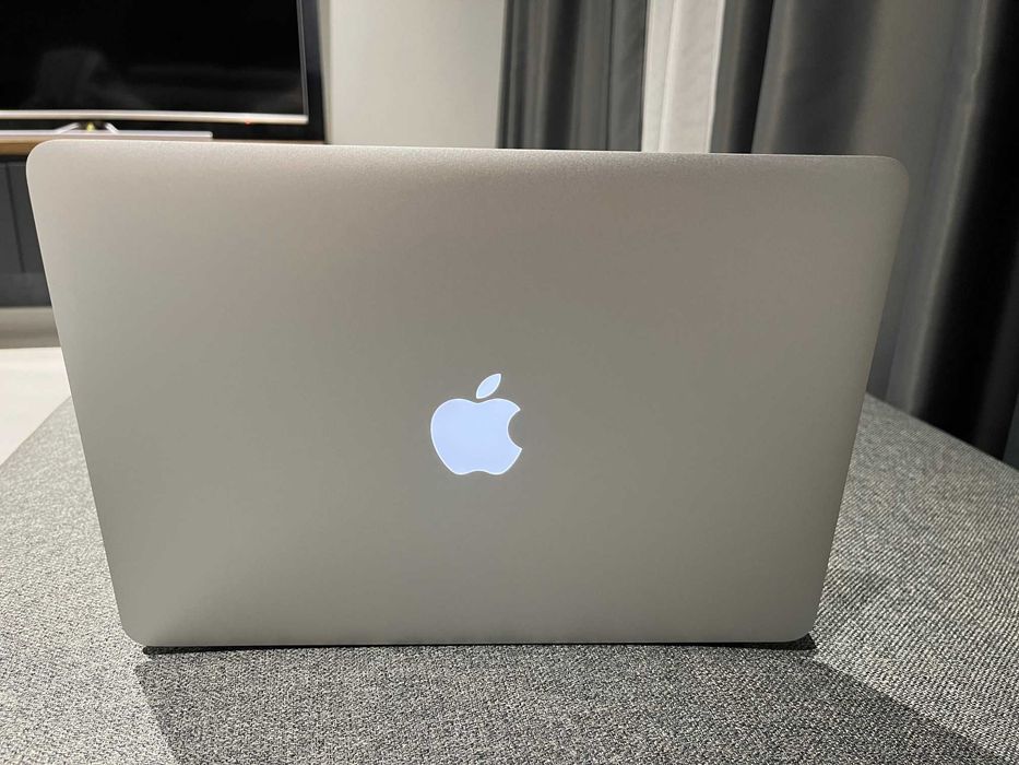 Apple Macbook Air 13 2017    256GB