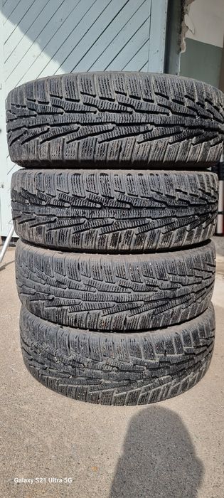 Продам шины на кроссовер