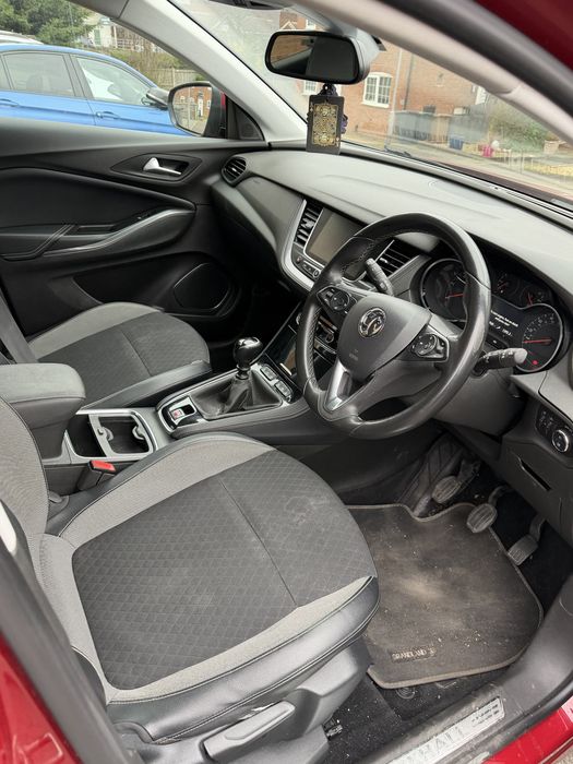 Vauxhall grandland x 1.5 d